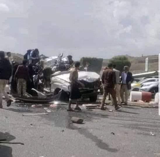 ميدان السبعين بصنعاء يشهد وفاة 9 أفراد من عائلة واحدة بحادث مروري