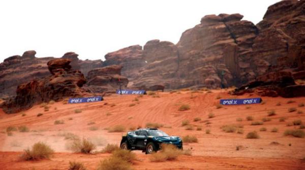 أبطال «داكار» يشعلون جولة «ديزرت إكس بري» في نيوم اليوم