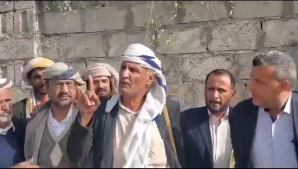 شيخ يعفو عن قاتل ابنه لحظة الإعدام في مأرب