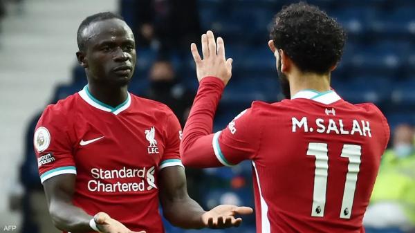 ماني يتجاهل صلاح ويختار "البديل" كأفضل هداف لعب إلى جواره