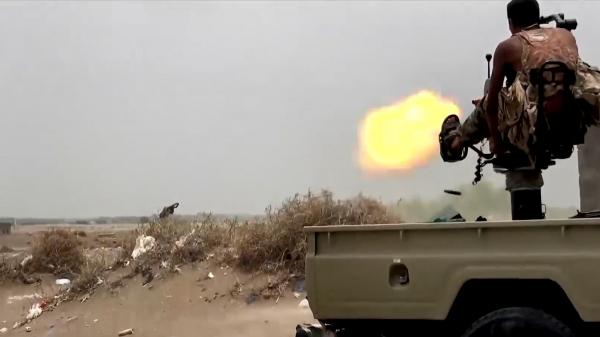 خسائر حوثية ثقيلة في اشتباكات بمختلف الأسلحة بجبهة الساحل الغربي