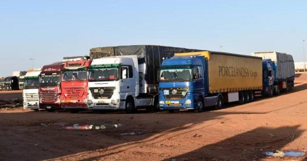 السودانيون بين انعدام الممرات الآمنة وأخطار المجاعة