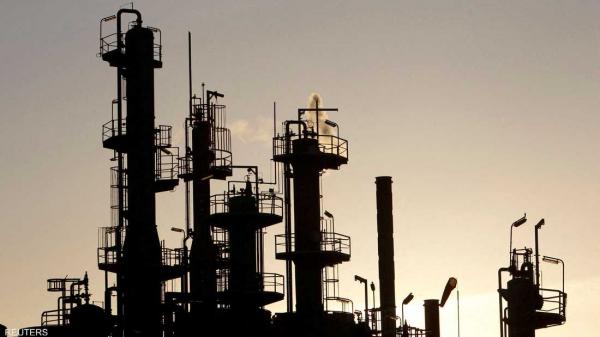 برميل النفط يتخطى 104 دولار لأول مرة منذ 7 سنوات