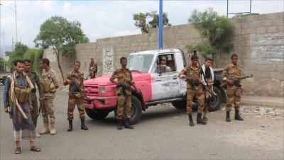 تعز.. أمن الشمايتين يقتحم مدرسة شرجب والمعلمون يهددون بالإضراب 