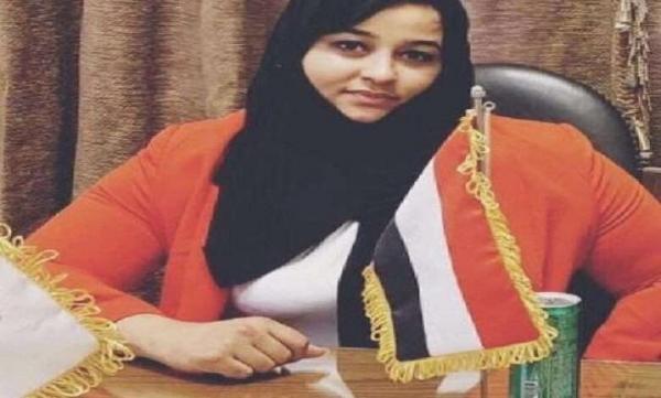 عصابة الحوثي تحاكم الناشطة الحقوقية فاطمة العرولي 