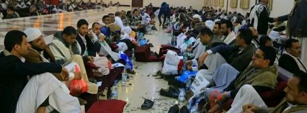 عصابة الحوثي تجبر رؤساء محاكم ونيابات الاستئناف على حضور دورات طائفية مغلقة بطريقة مهينة