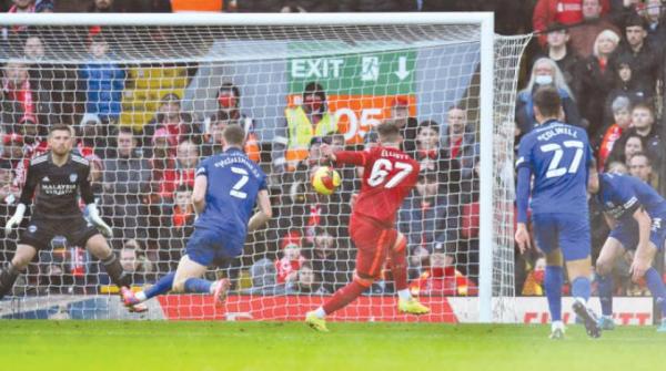 ليفربول يحقق كأس الرابطة بعد نهائي تاريخي و22 ركلة جزاء