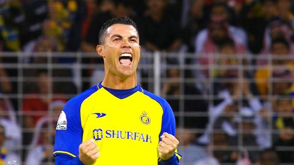 سعادة وزنها أطنان تغمر جماهير النصر السعودي ورونالدو