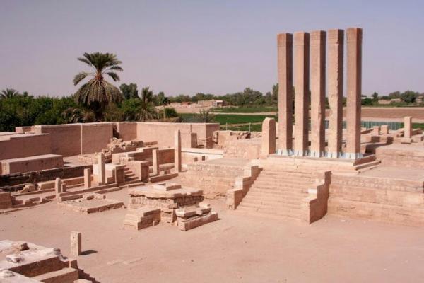 نجاة محافظ صنعاء من محاولة اغتيال يقف ورائها الحوثيين والاخوان 