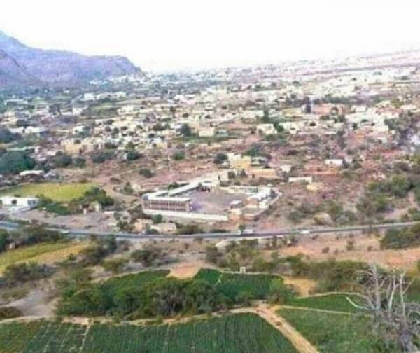 إصابة امرأتين بعبوة ناسفة زرعتها مليشيا الحوثي بباب منزلهما جنوب دمت