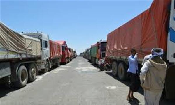 إتاوات إجبارية في نقطة طور الباحة على أصحاب شاحنات نقل البضائع