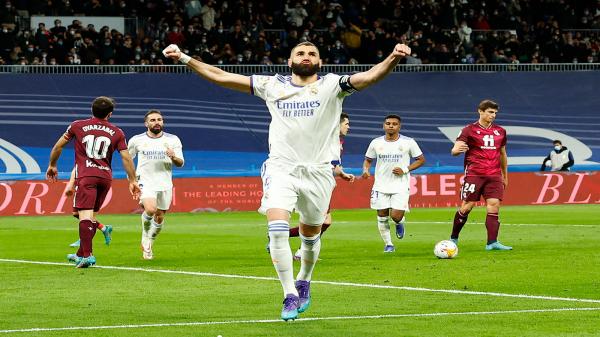 الريال يحتفل ويفسد مغامرة سوسييداد برباعية ويعزز صدارته لـ "الليغا"