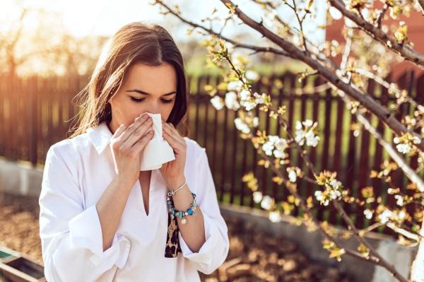 طرق للوقاية من حساسية الربيع وأعراضها