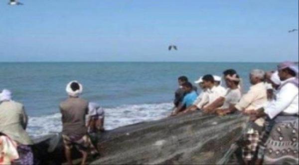 صيادون يعثرون على جثتين علقتا بشباكهم في ساحل الخوخة 