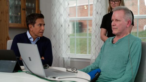 زرعة دماغية قد تمنح مرضى التصلّب الجانبي الضموري حياة أفضل وأطول.. ما قصة مارك؟