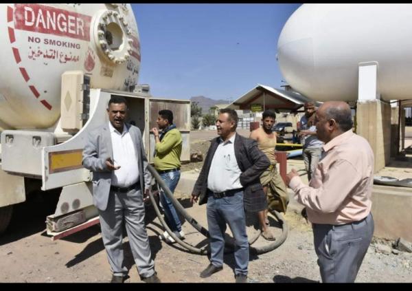 شركة الغاز تؤكد أن وصول قاطرات الغاز عبر طريق المخا-الكدحة سيخفف الأزمة عن تعز 