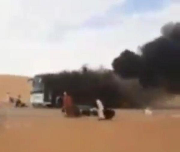 مصابان بإطلاق عصابة الحوثي النار على حافلة نقل جماعي في الجوف