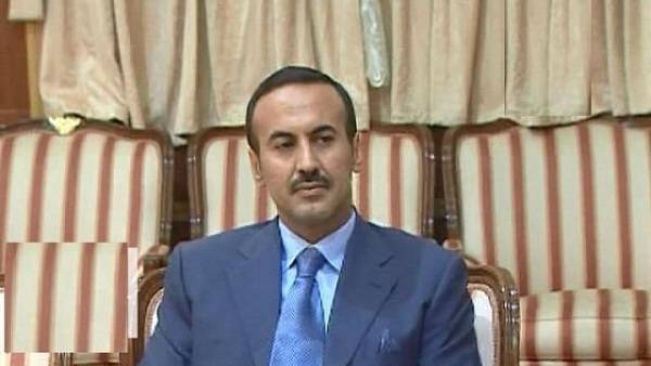أحمد علي عبدالله صالح يعزي  آل باشا بمحافظة إب