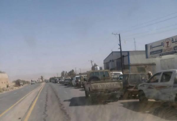 وراءها جماعات الفساد.. أزمة مشتقات نفطية خانقة في عدن