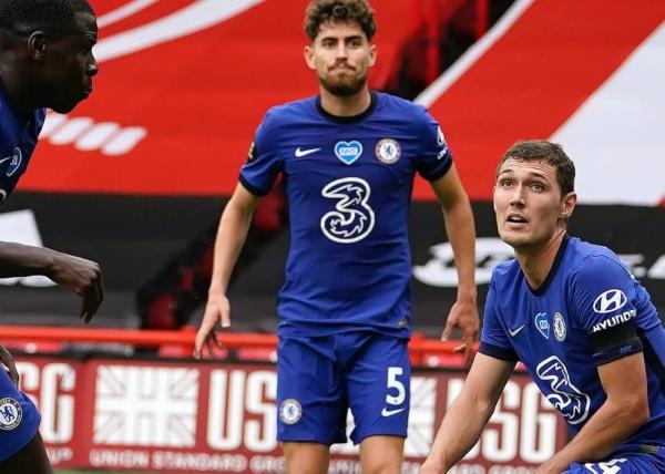 شركة "Nike" الأمريكية ترفض إيقاف رعايتها لتشيلسي