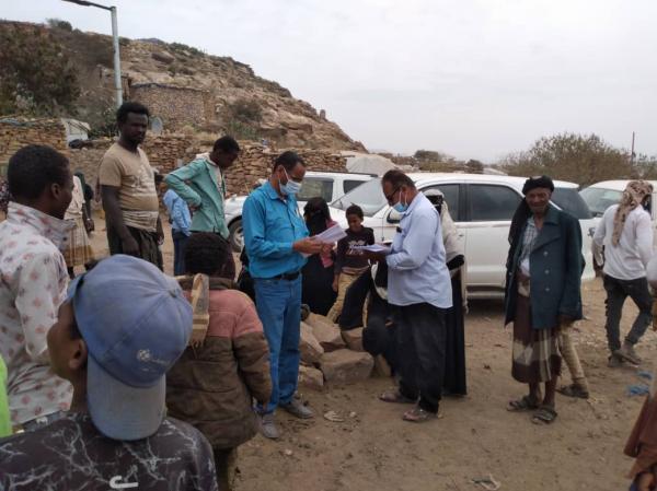 فريق طبي يزور مخيم الصدرين  بالضالع 