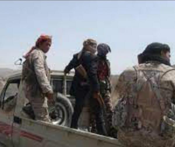 أبناء الحالمي يصدون حملة حوثية للسطو على أراضيهم في العود