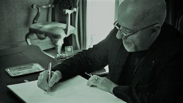 صاحب رواية "الخيميائي": الأزمة في أوكرانيا تستخدم لتبرير كراهية الروس