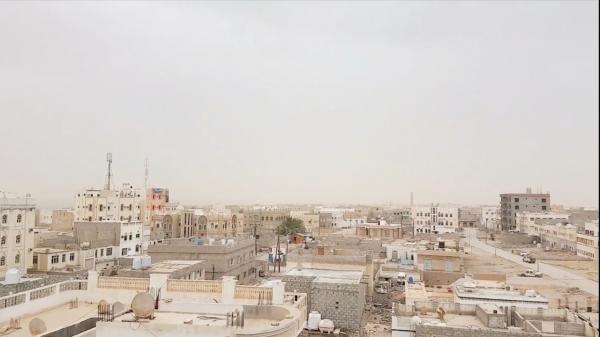 قيادة محافظة المهرة تلتقي فريق الخبراء الأممي المعني بعمليات التهريب