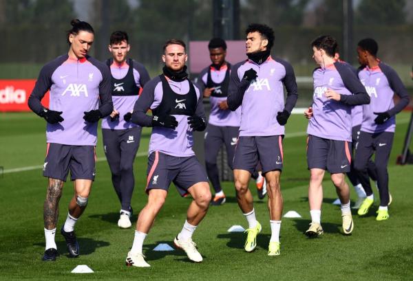 ليفربول في نزهة بالدوري الأوروبي قبل مواجهة مانشستر يونايتد في كأس إنجلترا