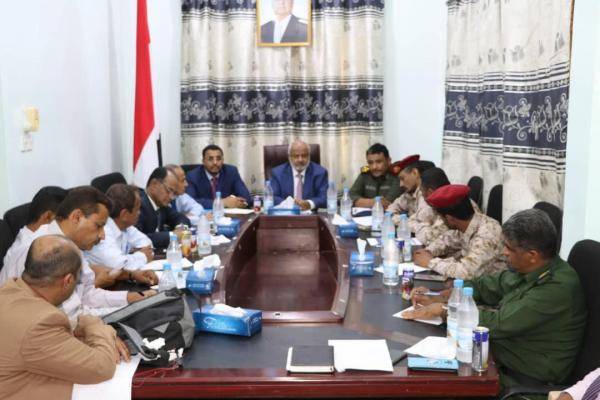 تفاصيل الاجتماع الأول لقيادة محافظة الحديدة منذ سنوات ، المنعقد اليوم بمدينة الخوخة المحررة
