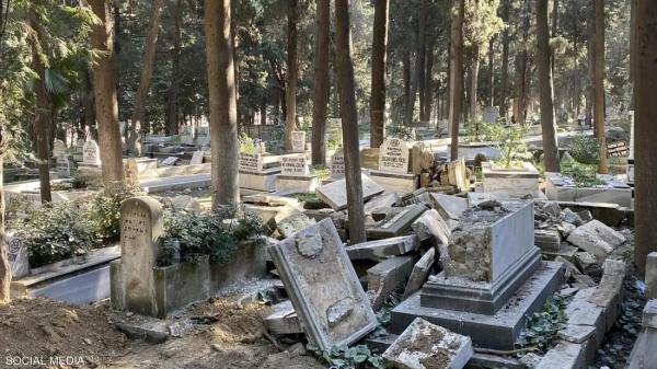 وحشة المقابر تحتضن عائلات عقب الزلزال.. قصة حانوتي تركي