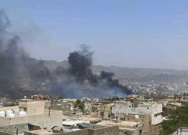 قصف حوثي على معهد صحي بتعز