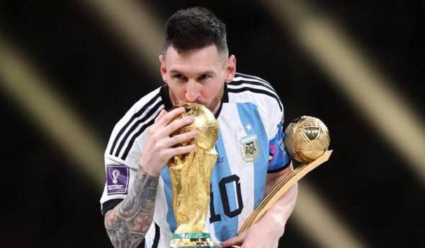 ميسي في الأرجنتين لخوض ودية احتفالاً بالفوز بمونديال قطر