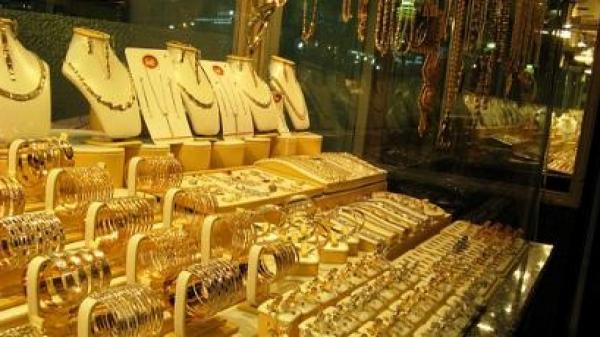 النفط يرتفع إلى أعلى مستوى في أسبوع مع انخفاض الدولار