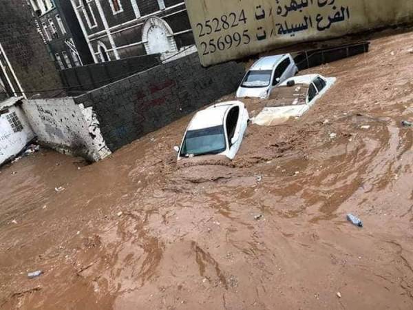 ضحايا وإصابات نتيجة هطول أمطار غزيزة على عدن - صور