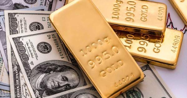 الدولار يُطفىء بريق الذهب مع ترقب لبيانات التضخم الأميركية