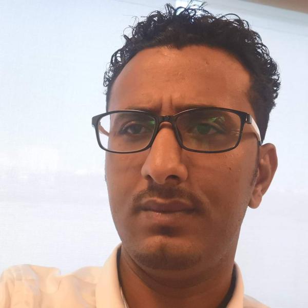 أدونيس الدخينى 