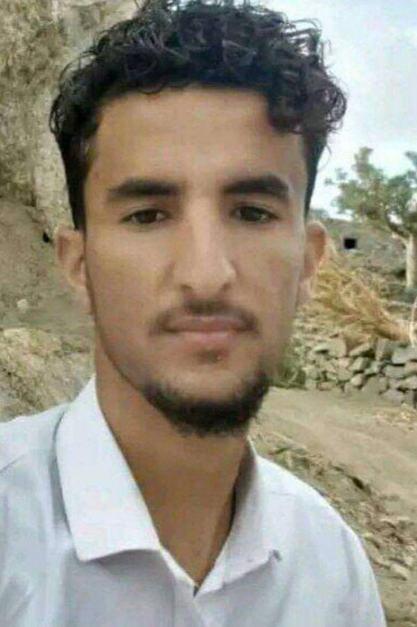 نقطة حوثية في اعبوس تعز تعدم بائع قات رفض دفع للحبايات