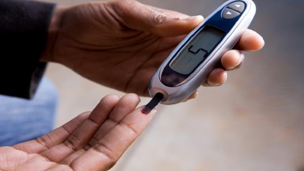 خبيرة توصي بقاعدة 55/5 بسيطة لتحسين مستويات السكر في الدم