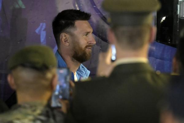 ميسي مستعد لتقديم تضحية ضخمة كرمى لنادي قلبه لكن بـ4 شروط