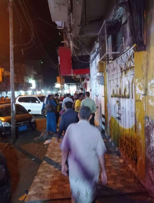 محلات شارع 26 بتعز تغلق أبوابها  بسبب إتاوات الإخوان