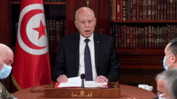 رئيس تونس: التصويت في الانتخابات البرلمانية سيكون على الأفراد لا القوائم