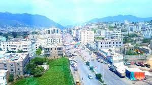 عصابة الحوثي تقتحم منازل في إب وتخطف عددا من المواطنين 