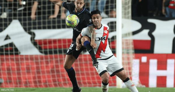 أتليتيكو يهزم رايو فايكانو ويقترب من الريال