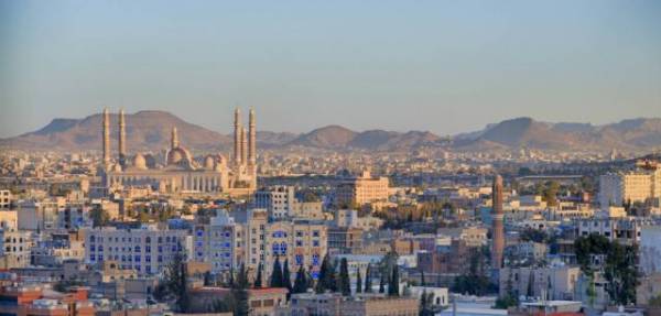 انفجارات تهز العاصمة صنعاء بعد غارات لطيران التحالف 