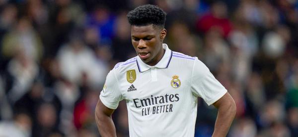 بسبب هوس كلوب.. ليفربول يغري ريال مدريد بمبلغ كبير لضم تشواميني