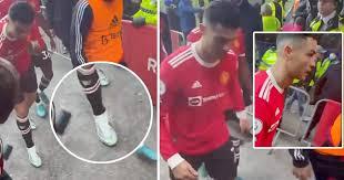 رد صادم من والدة "مشجع إيفرتون" على دعوة رونالدو