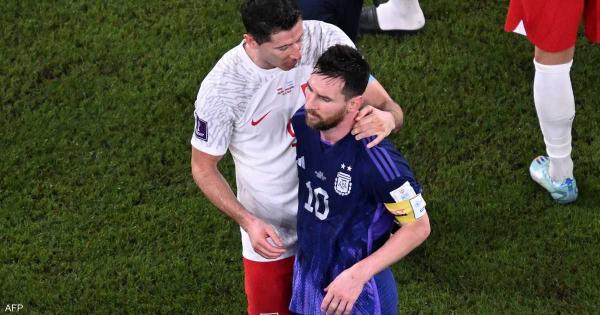 ليفاندوفسكي يأمل اللعب بجوار ميسي الموسم المقبل