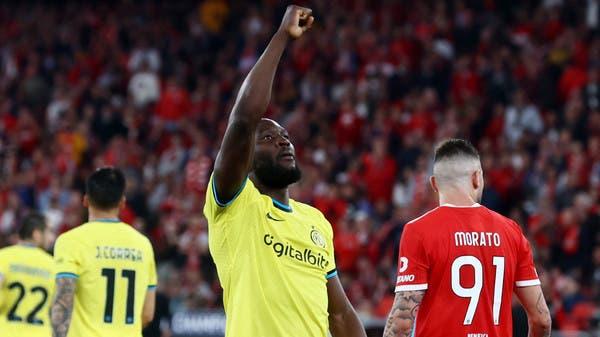 إنتر ميلان يهزم بنفيكا على أرضه في ذهاب ربع نهائي "الأبطال"