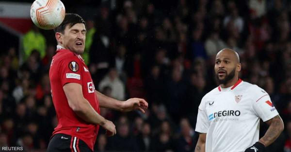 مانشستر يونايتد يسجل 4 أهداف ويتعادل 2-2 مع إشبيلية